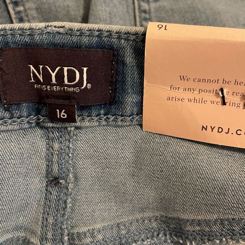 NYDJ Woman Slim Bootcut Raw Fray Jeans Size: 16 - Picture 7 of 9